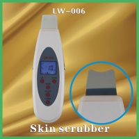 Multifunkčný ultrazvukový čistič pleti LW-006